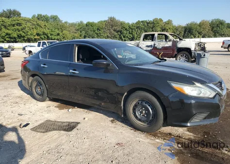 2017 Nissan Altima 2.5 z USA, uszkodzony, nr VIN 1N4AL3AP0HC259743